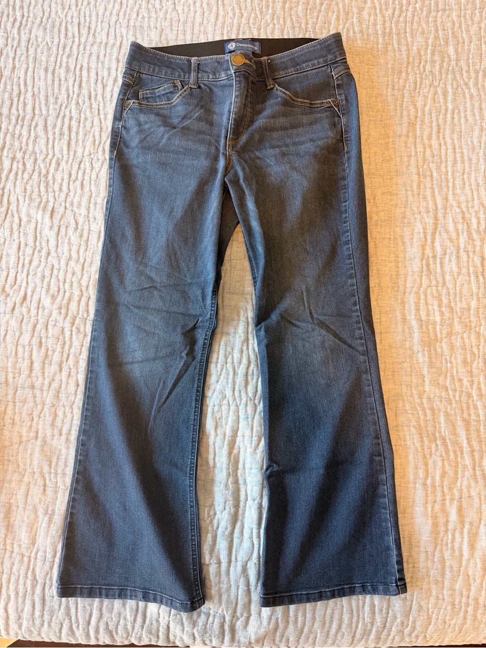 "Ab"solution® Itty Bitty Bootcut
Petite Jeans - Picture 2 of 3
